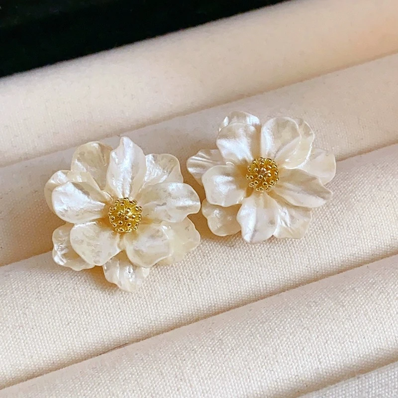 Camellia Flowers Stud Earrings 3