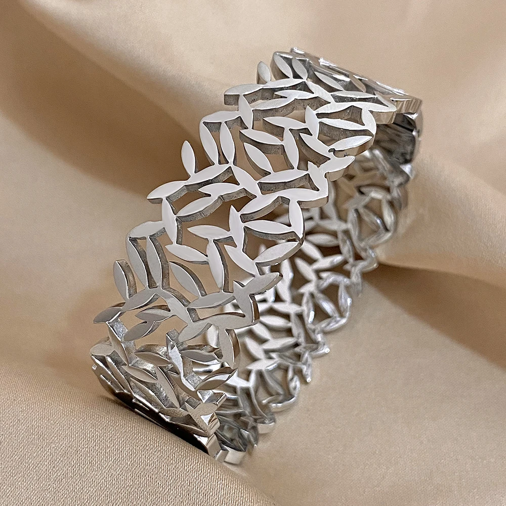 Gold Leaf Wide Stainless Steel Bangle 4